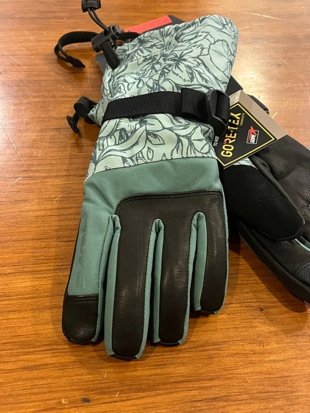 Dakine Fleetwood Gore-Tex Winter Gloves Poppy Iceberg Black Women’s Size Small